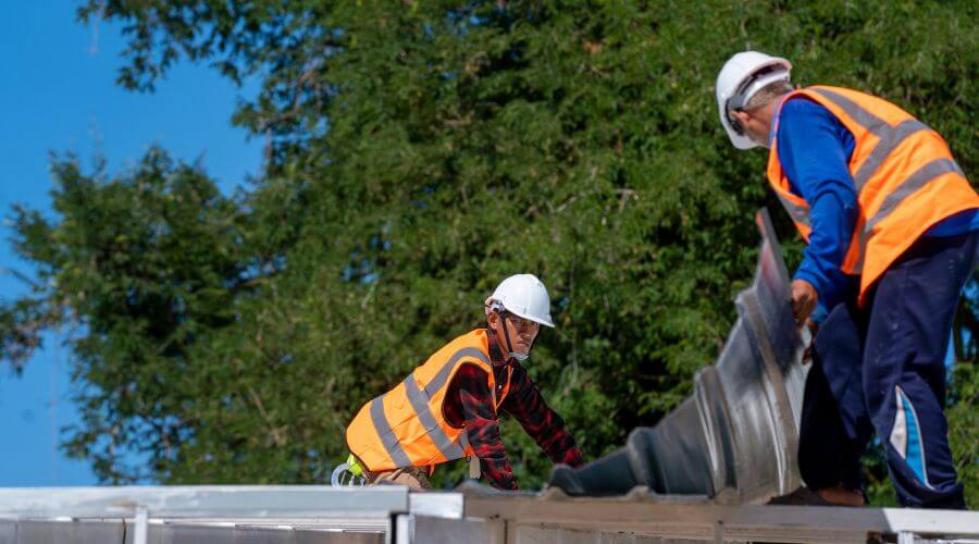 Expert new roof installation services in Chenoa, IL